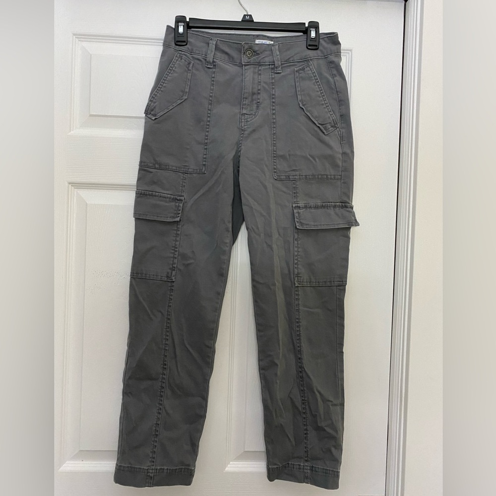 Women’s Grey Cargo Pants Size 2